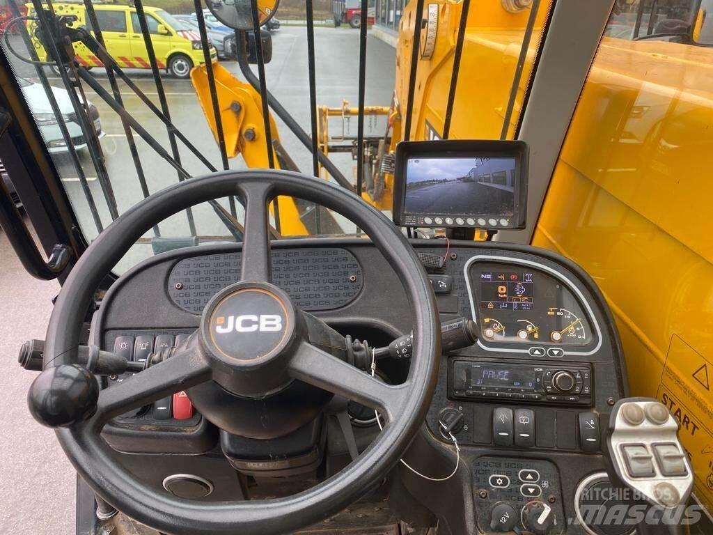 JCB 540-200 伸縮臂操作車