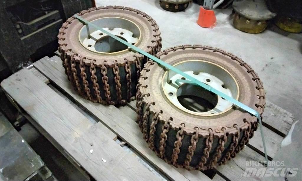 Valmet / Komatsu 360 收穫機頭