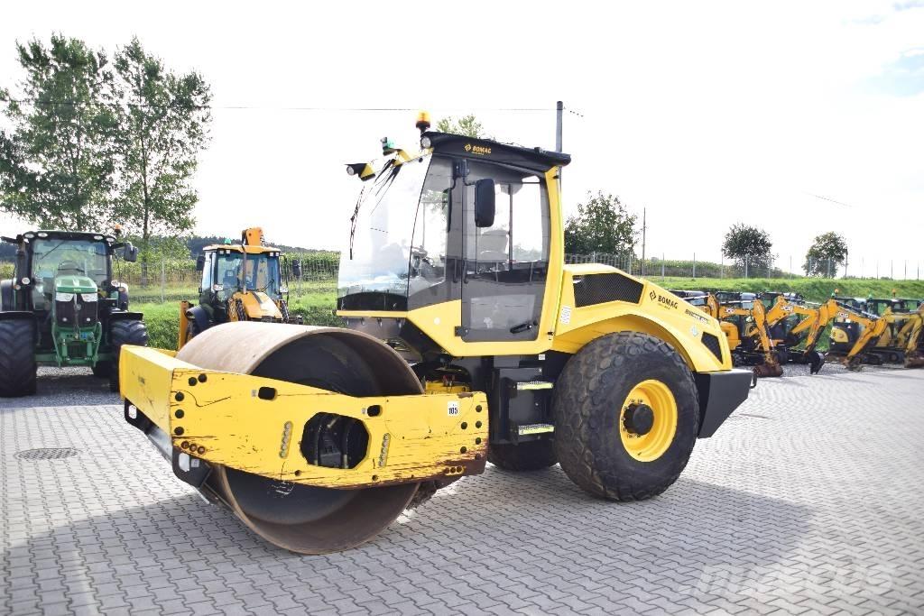Bomag BW 213 DH 單輪滾壓機