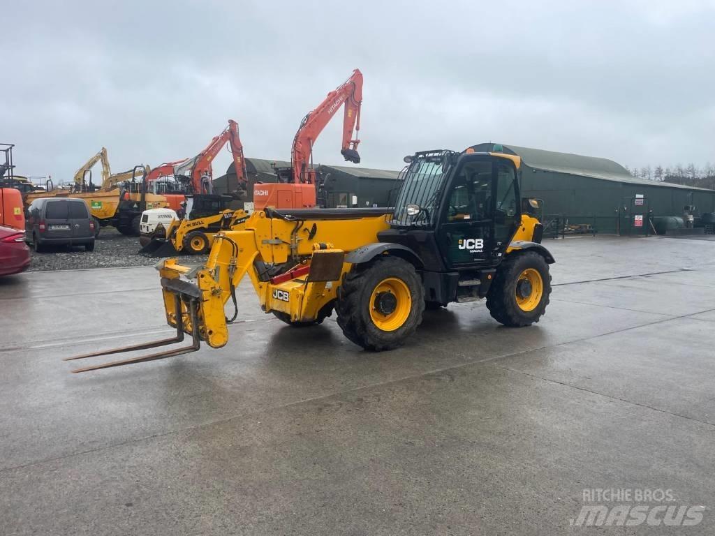 JCB 540-140 伸縮臂操作車