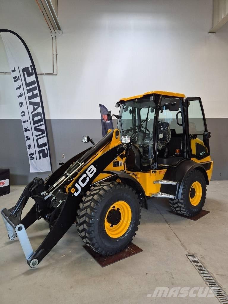 JCB 409 輪胎式裝載機
