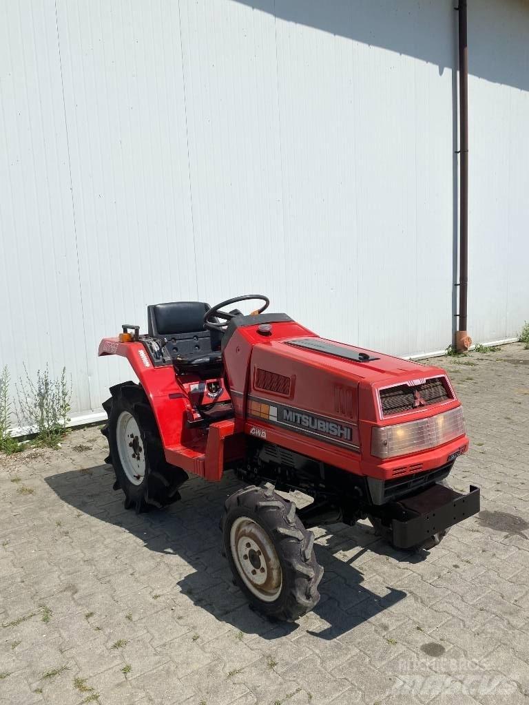 Mitsubishi MT 14 小型曳引機