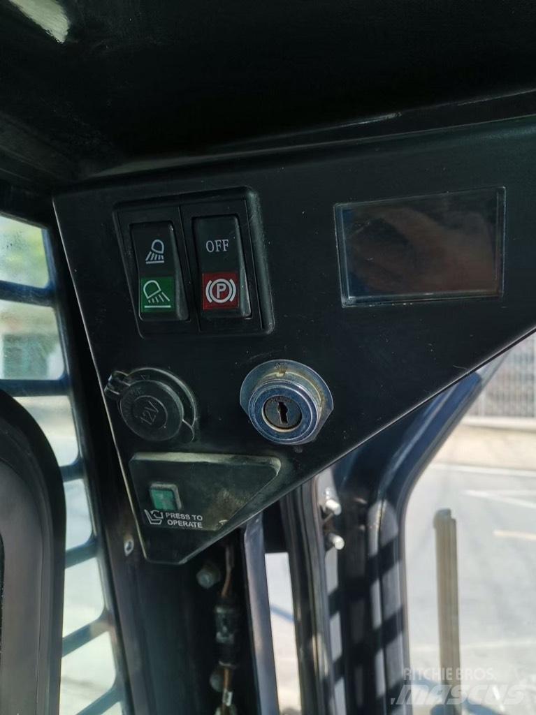 Bobcat S 18 滑移轉向裝載機
