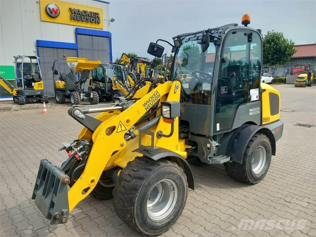 Wacker Neuson WL32 輪胎式裝載機