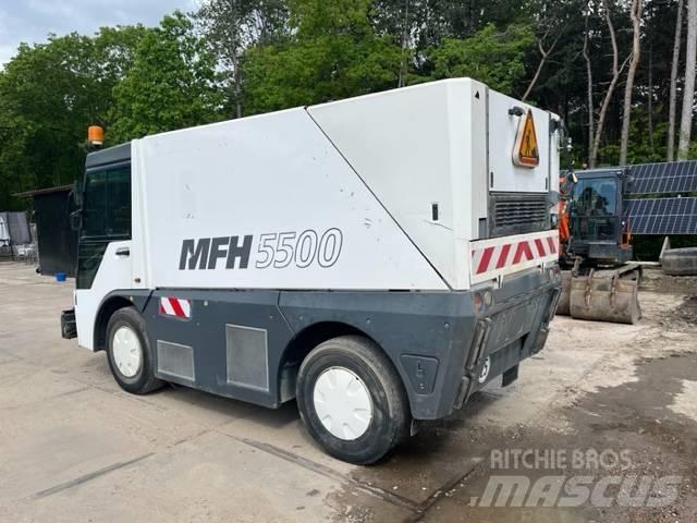 Schmidt MFH 5500 掃倉機