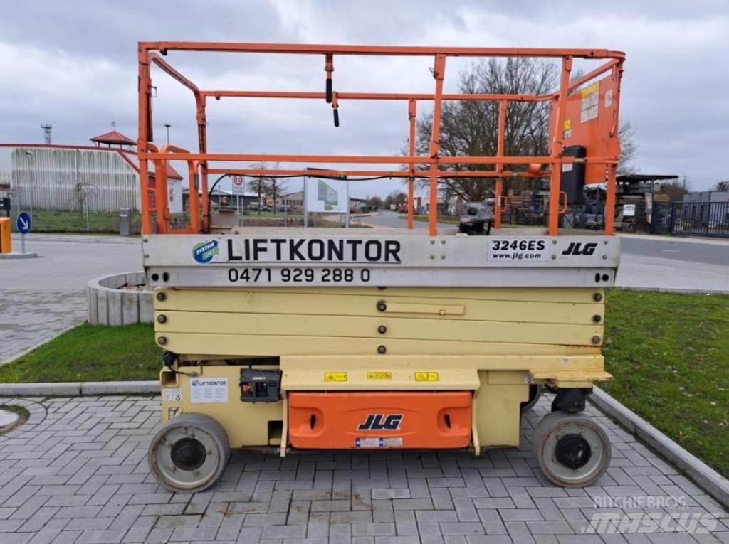 JLG 3246 ES 剪式升降機