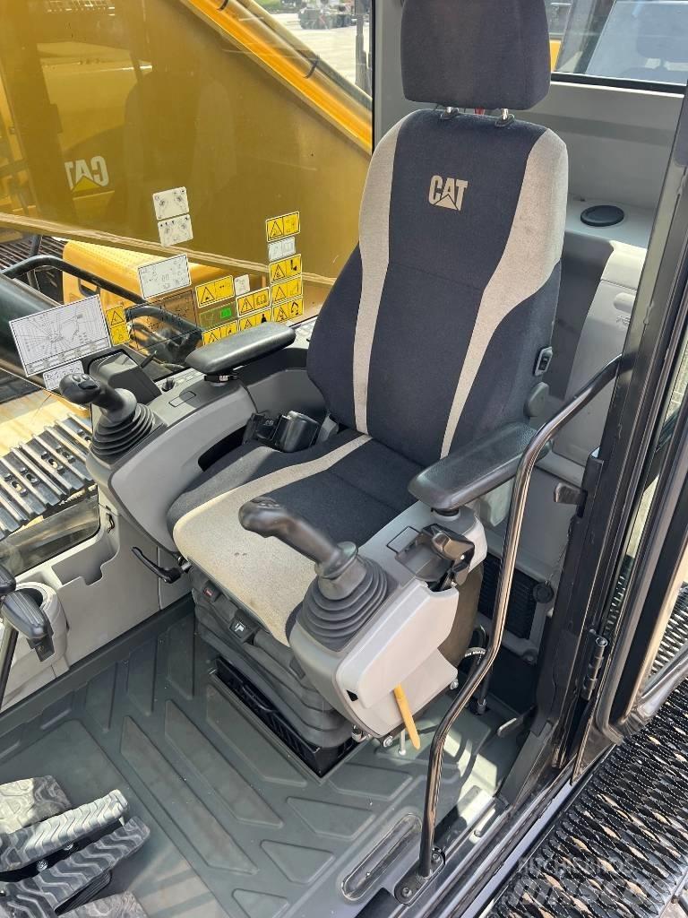 CAT MH336F 廢棄物/工業用操作車