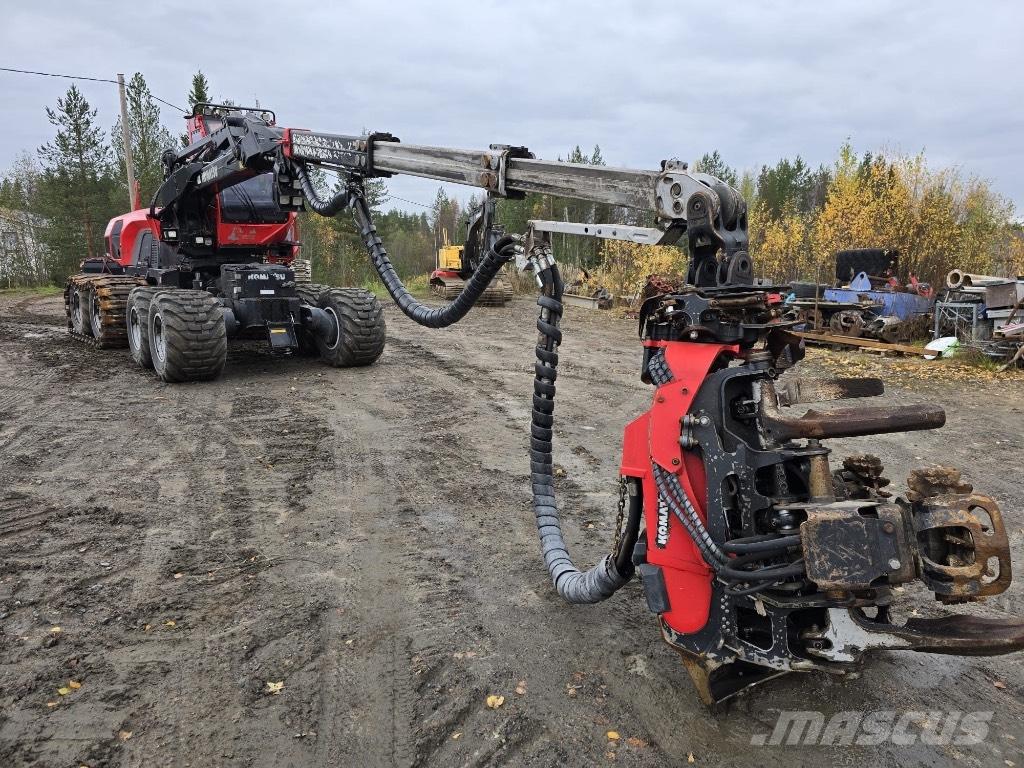 Komatsu 901XC 收穫機