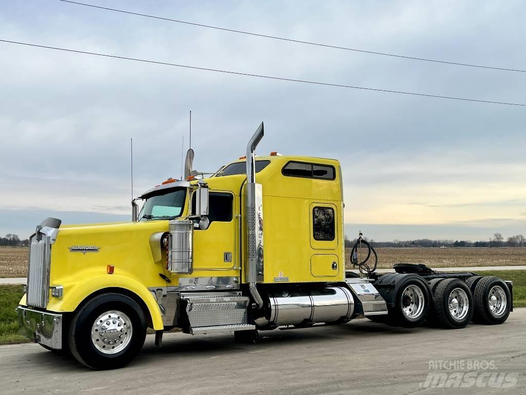 Kenworth W 900 曳引機組件