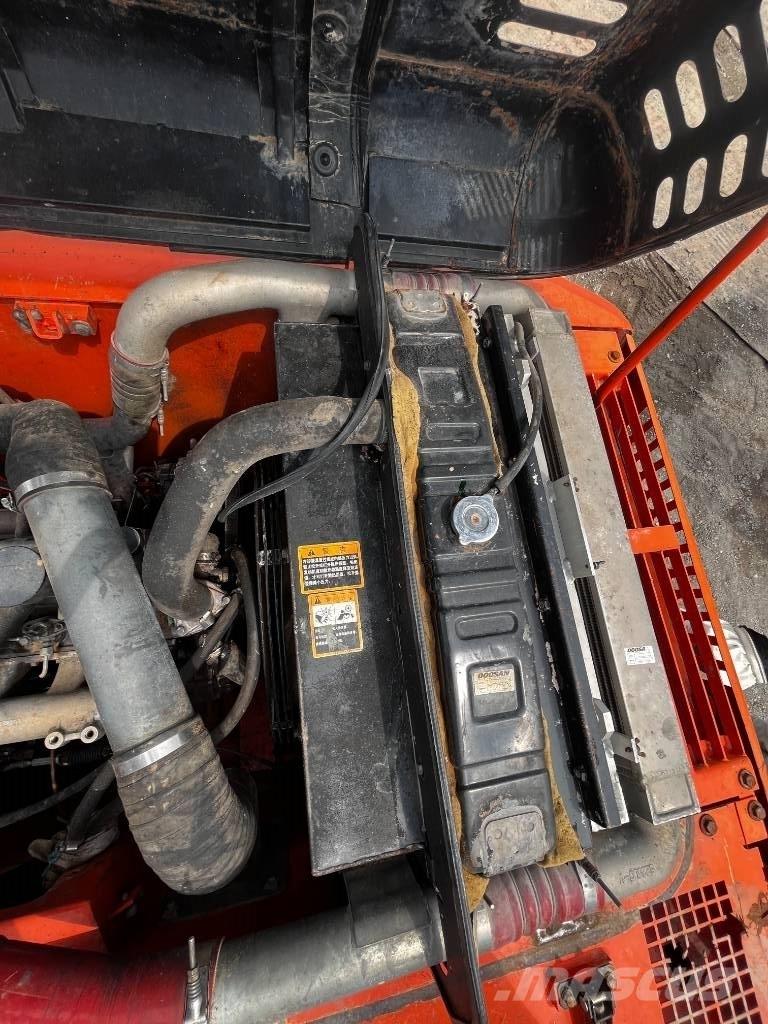 Doosan DH 225 LC-7 履帶式 挖土機/掘鑿機/挖掘機