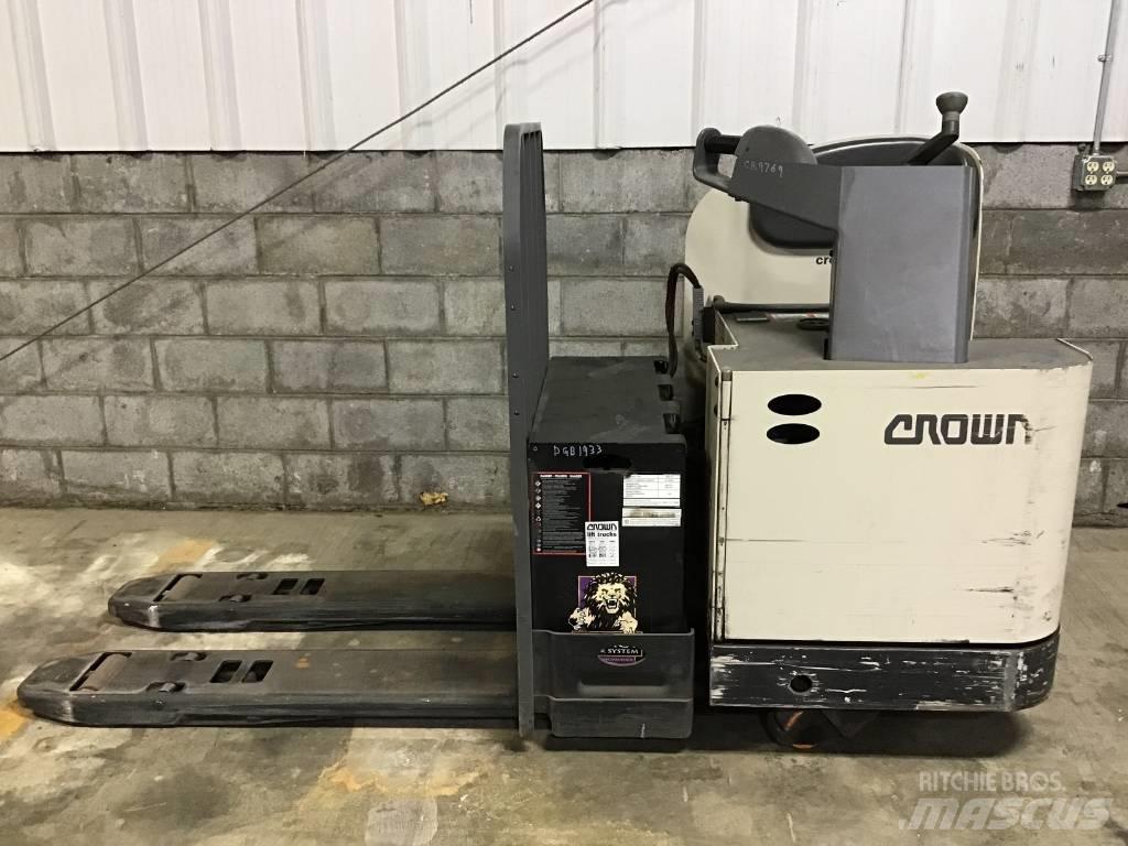 Crown PR 4500-60 手拉式油壓拖板車
