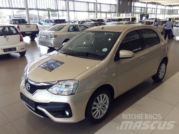 Toyota eitos 汽車