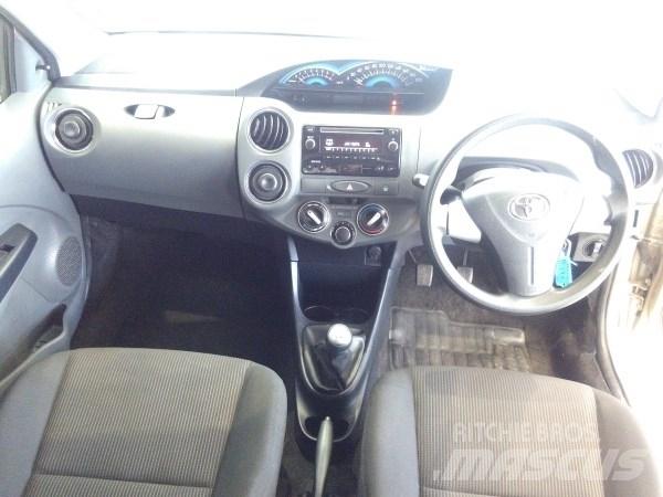 Toyota eitos 汽車