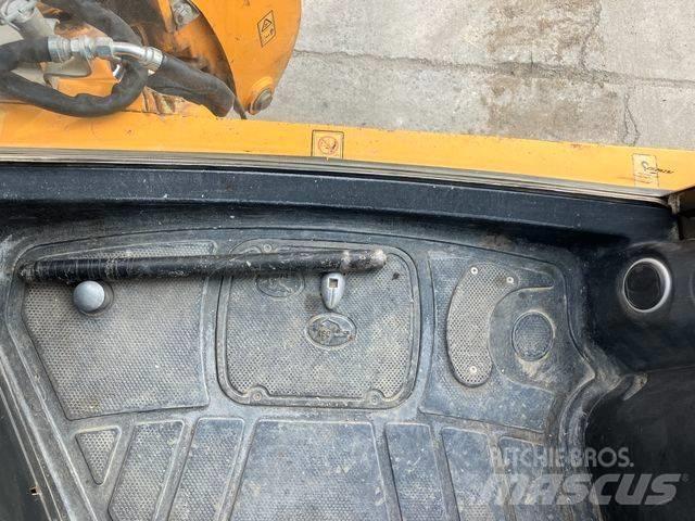 JCB 4CX AEC 反鏟裝載機