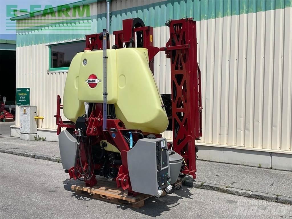 Hardi Mega 1200 牽引式噴霧機