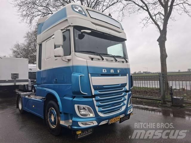 DAF XF 440 曳引機組件
