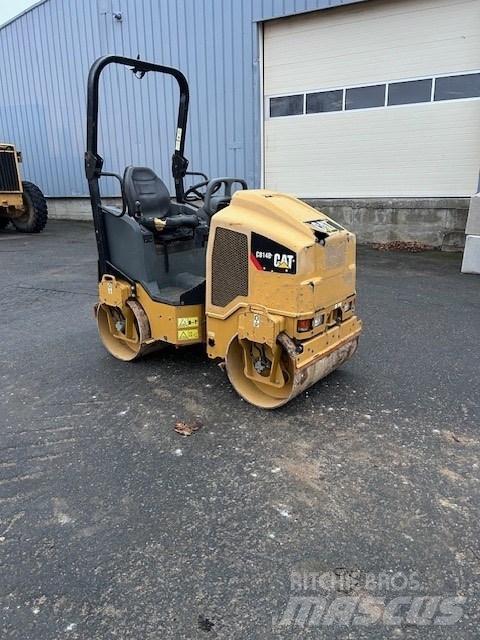 CAT CB 14 B 雙輪滾壓機