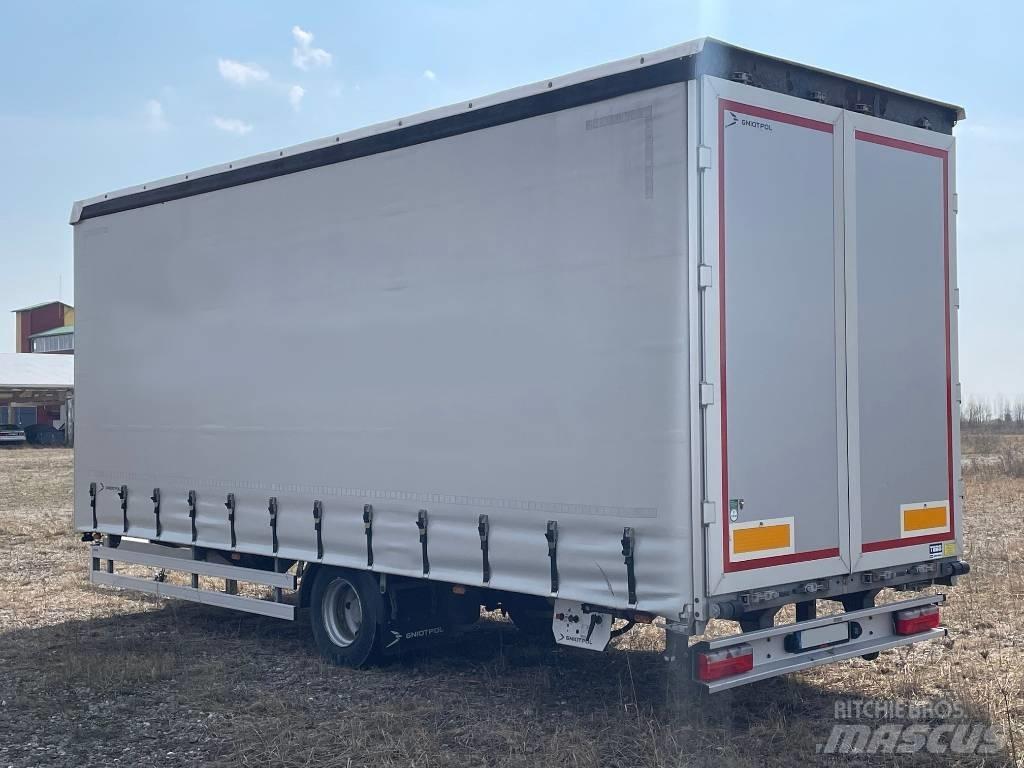 Gniotpol G4080 篷布拖車
