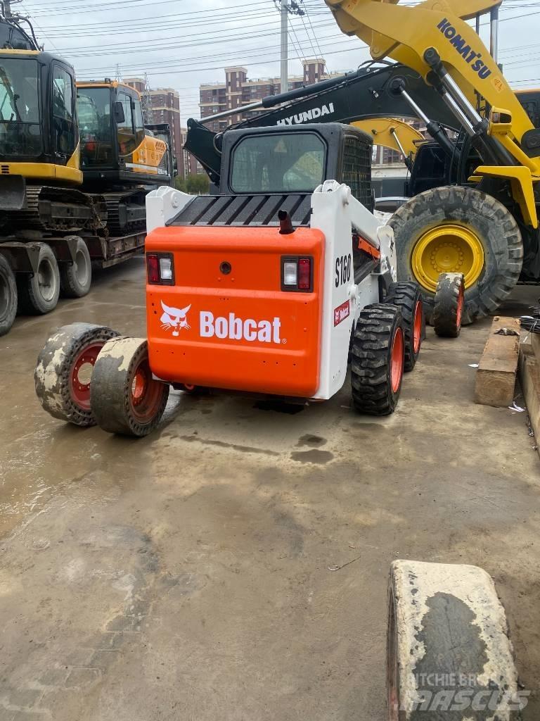 Bobcat S160 滑移轉向裝載機