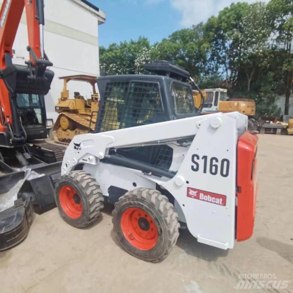 Bobcat S160 滑移轉向裝載機