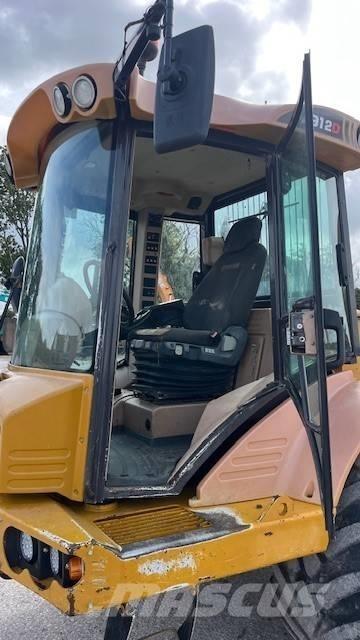 Hydrema 912 D 鉸接式起吊車