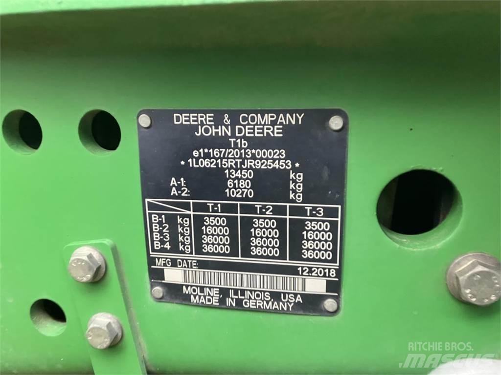 John Deere 6215R 曳引機