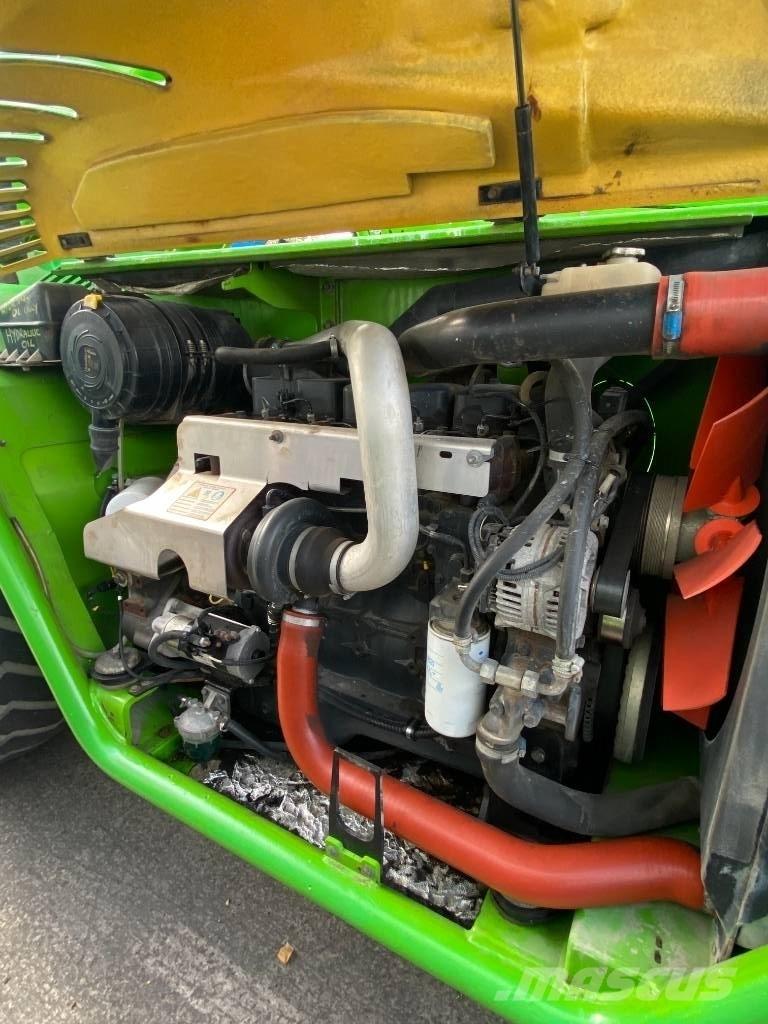 Merlo P 120.10 HM 伸縮臂操作車