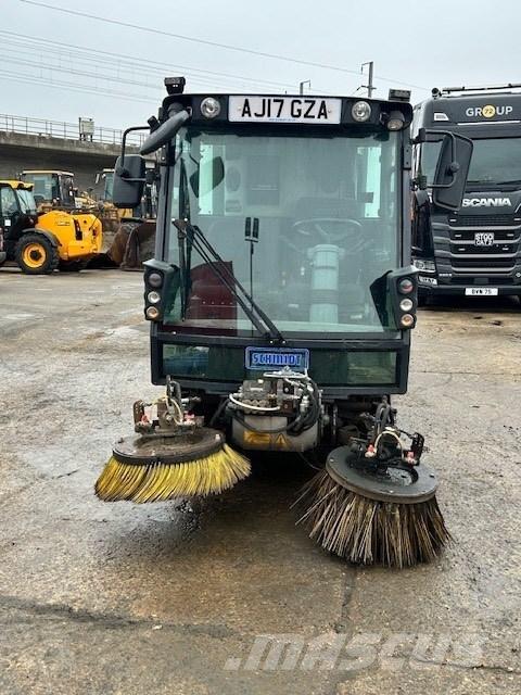 Schmidt Compact 200 掃倉機