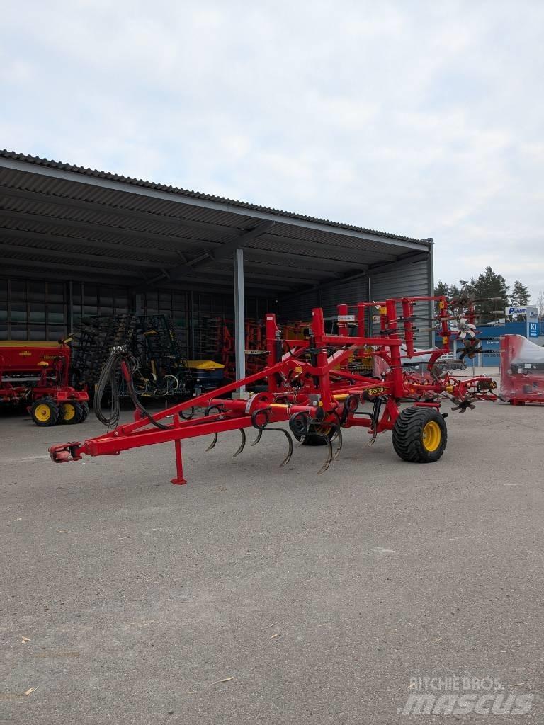 Väderstad Swift 400 中耕管理機