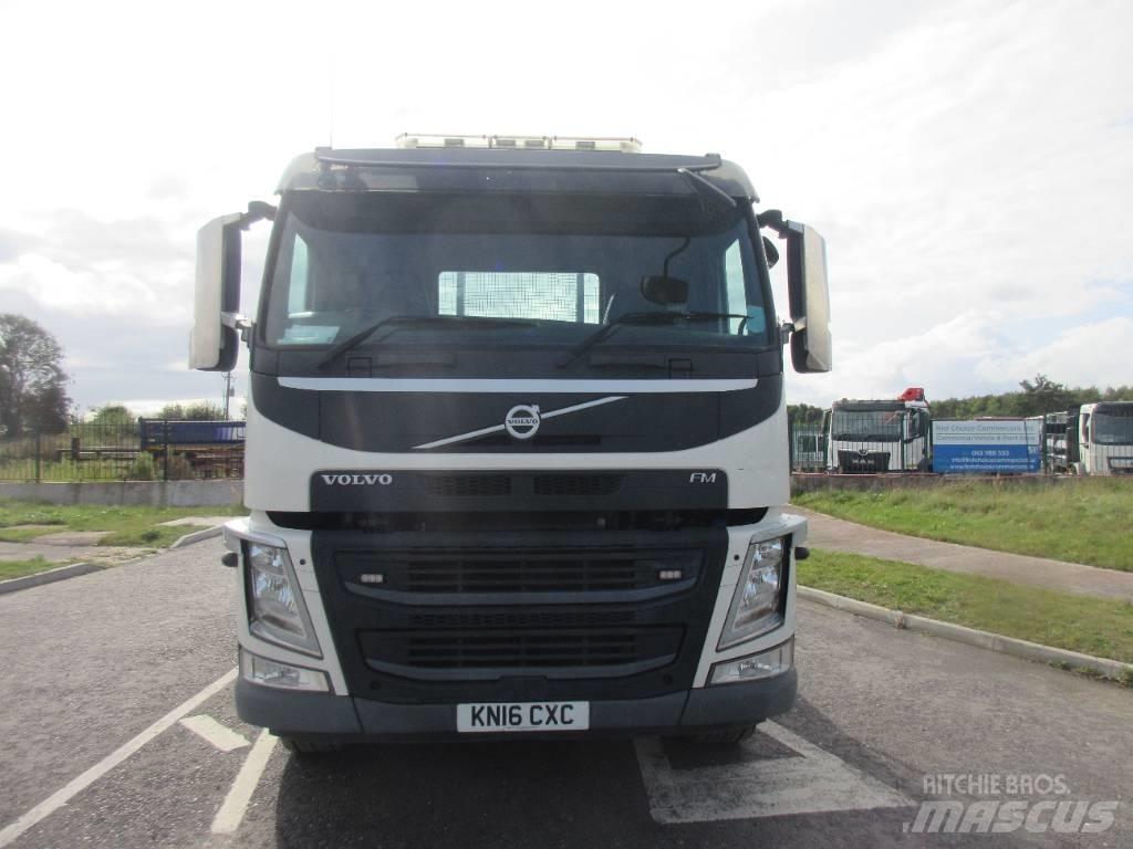 Volvo FM 370 平板 / 絞盤 卡車