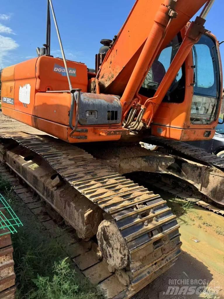 Doosan DX 260LC 履帶式 挖土機/掘鑿機/挖掘機