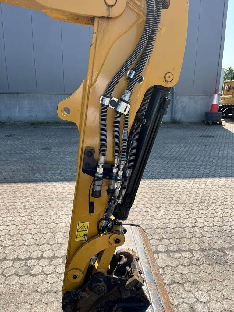 CAT 302.7 小型挖土機/掘鑿機<7t(小型挖掘機)