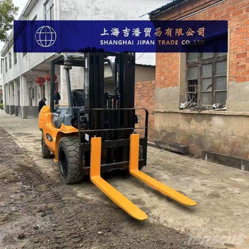 Toyota 5 ton 柴油卡車
