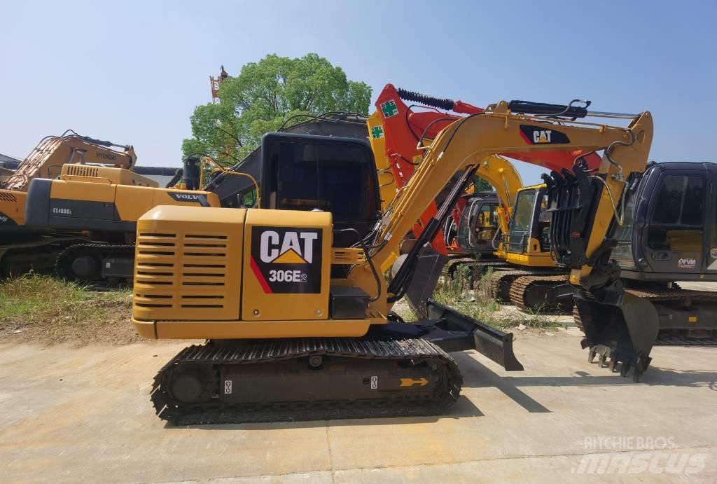 CAT 306 E2 小型挖土機/掘鑿機<7t(小型挖掘機)