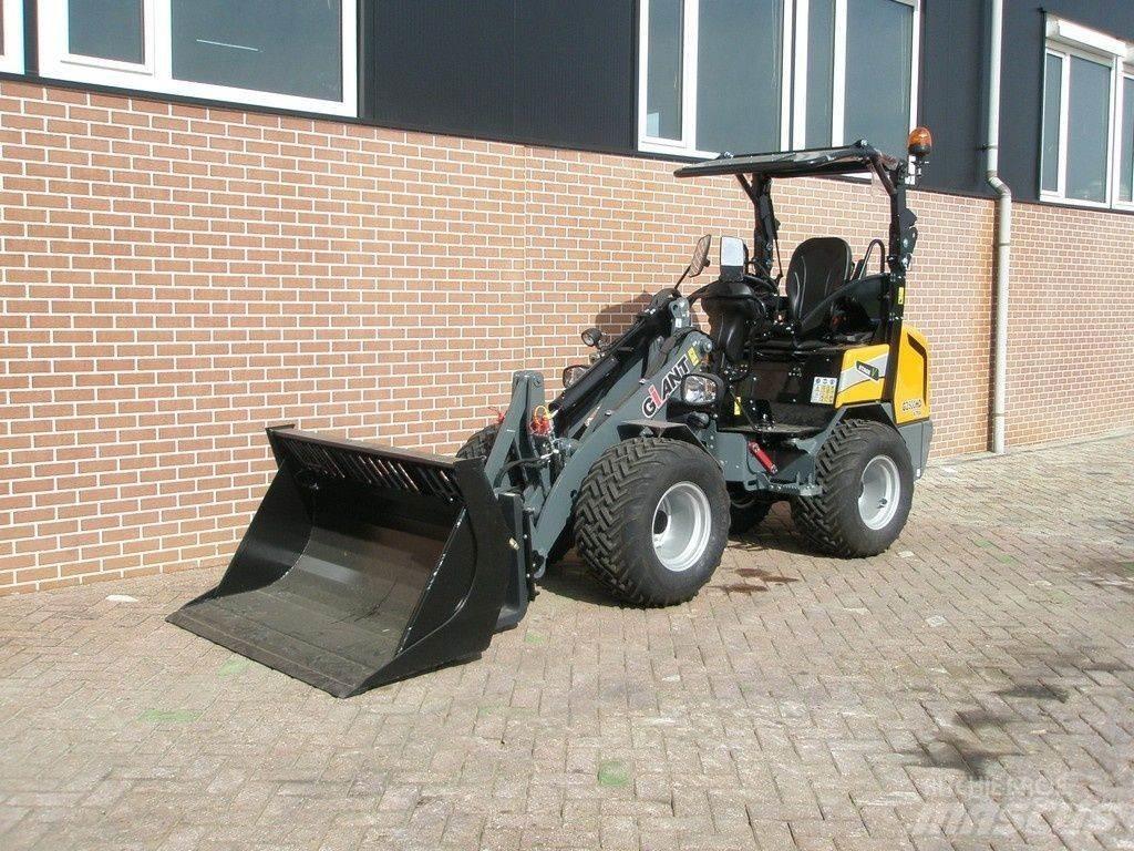 GiANT G2500 小型裝載機