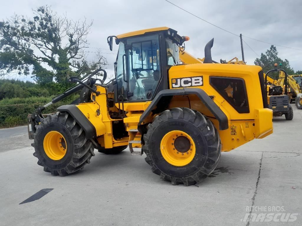 JCB 427 農業用伸縮臂裝載機