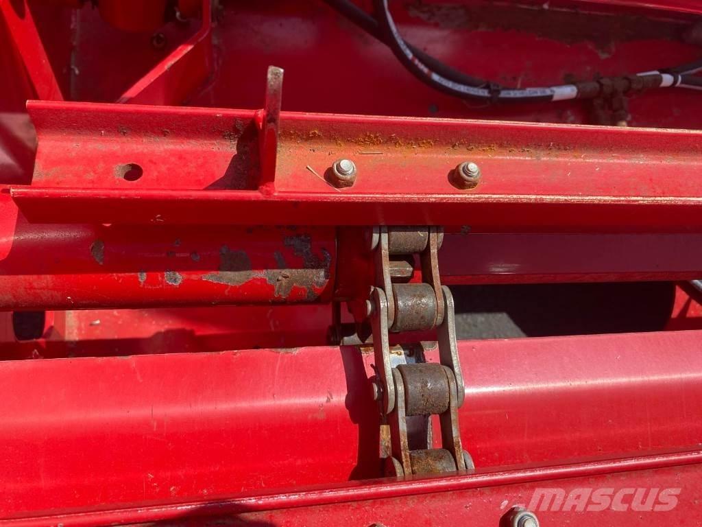 Silofarmer DB18 草捆撕碎機、切割機、拆袋機