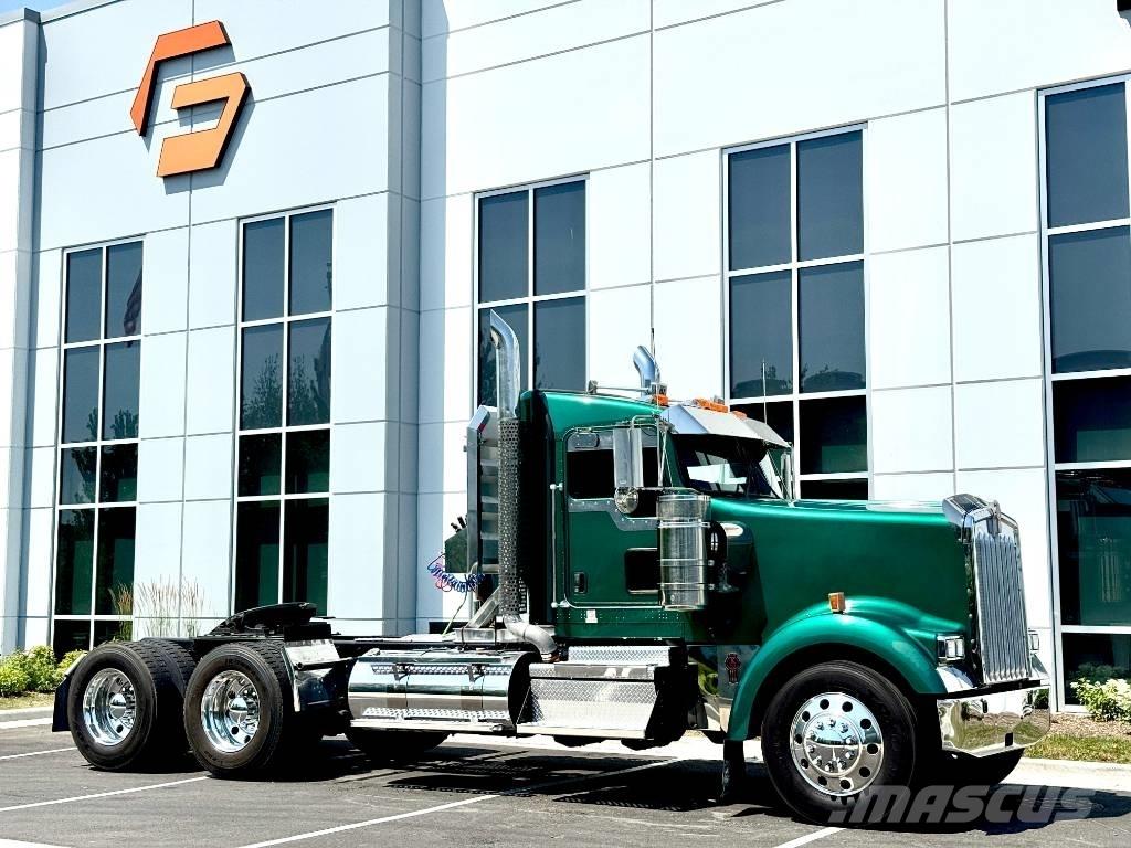 Kenworth W 900 曳引機組件