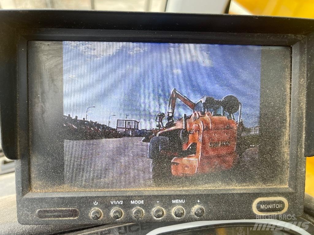 JCB 535-140 伸縮臂操作車