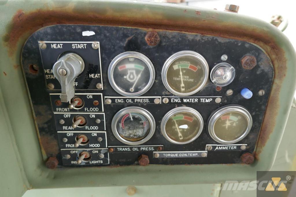 CAT D7F Ex-army 履帶推土機