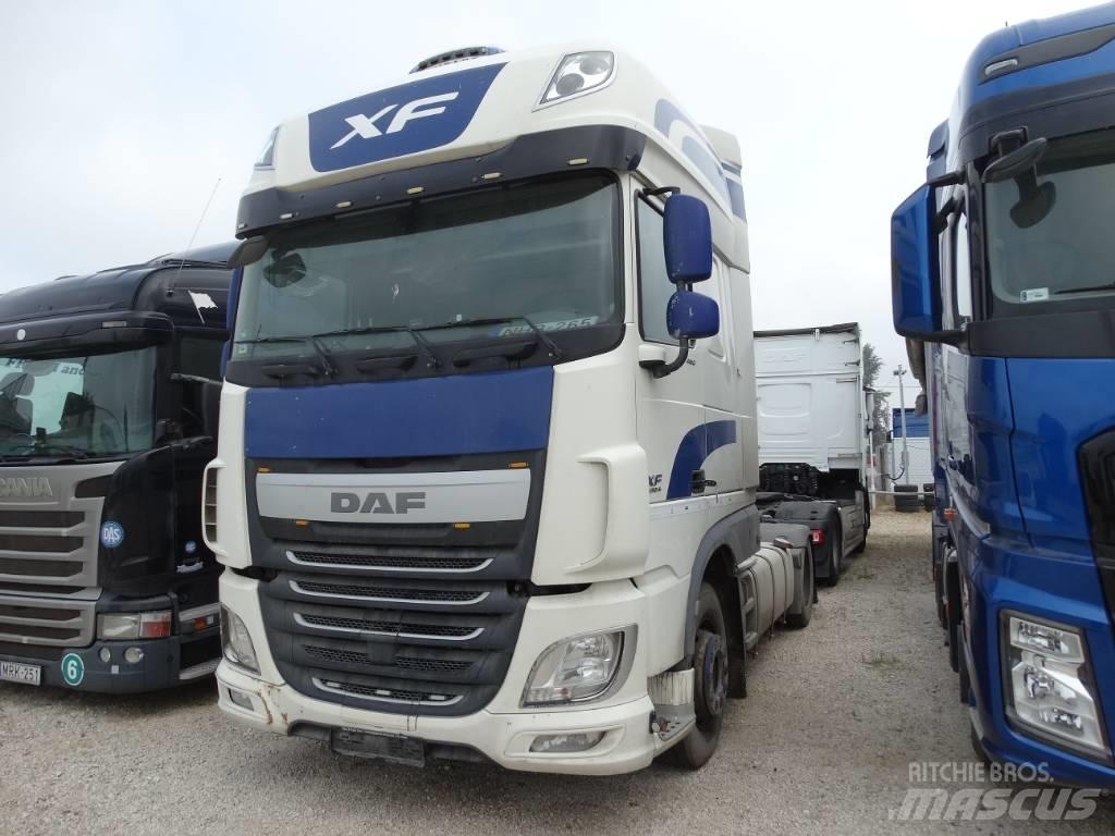 DAF XF 460 FT 曳引機組件