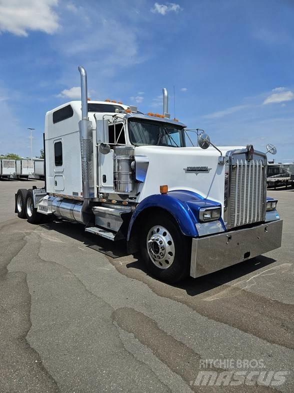 Kenworth W900 曳引機組件