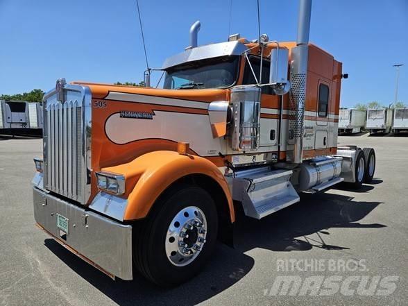 Kenworth W900 曳引機組件