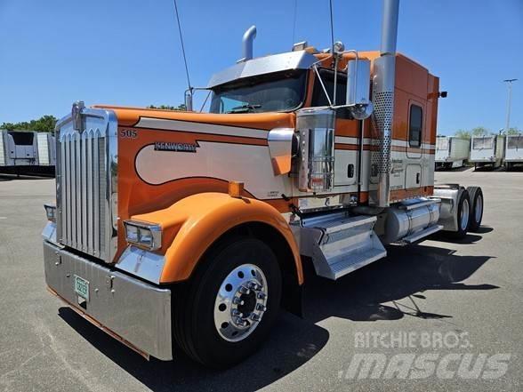 Kenworth W900 曳引機組件