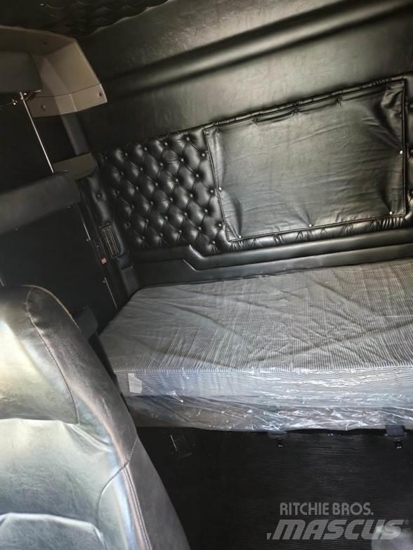 Kenworth W900 曳引機組件