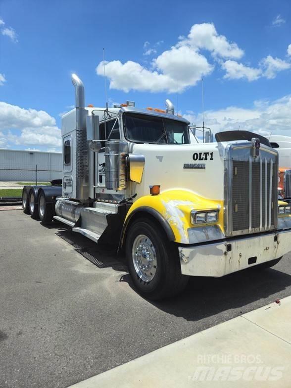 Kenworth W900 曳引機組件