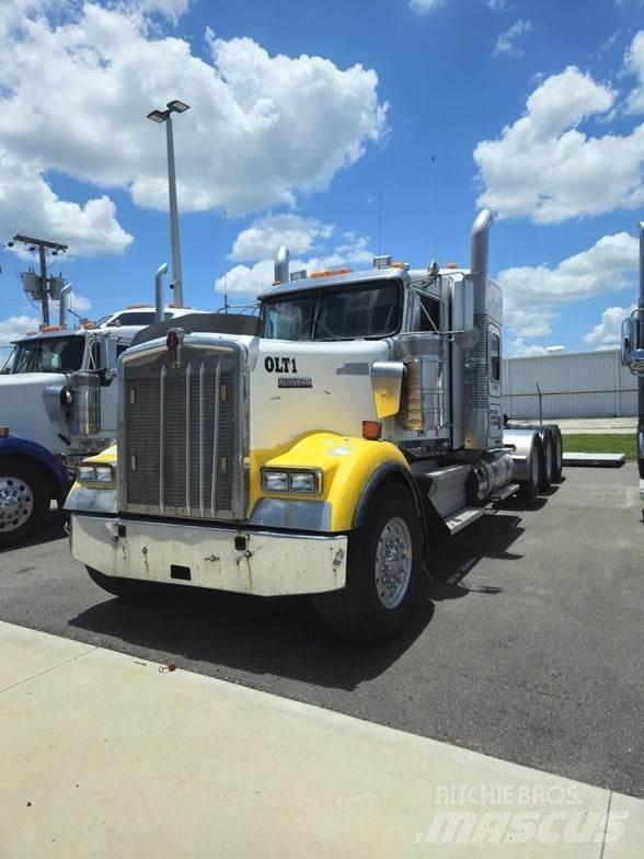 Kenworth W900 曳引機組件