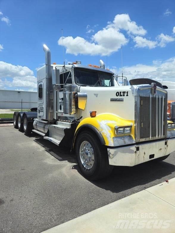 Kenworth W900 曳引機組件