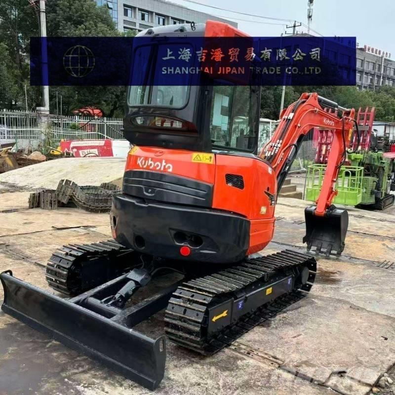 Kubota U 35 小型挖土機/掘鑿機<7t(小型挖掘機)