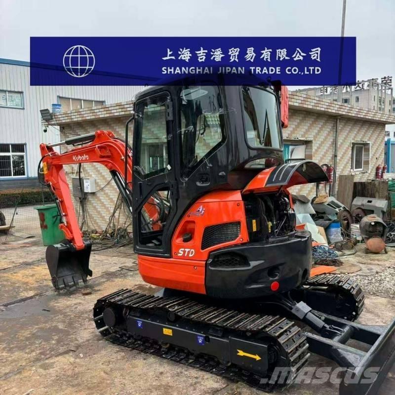 Kubota U 35 小型挖土機/掘鑿機<7t(小型挖掘機)